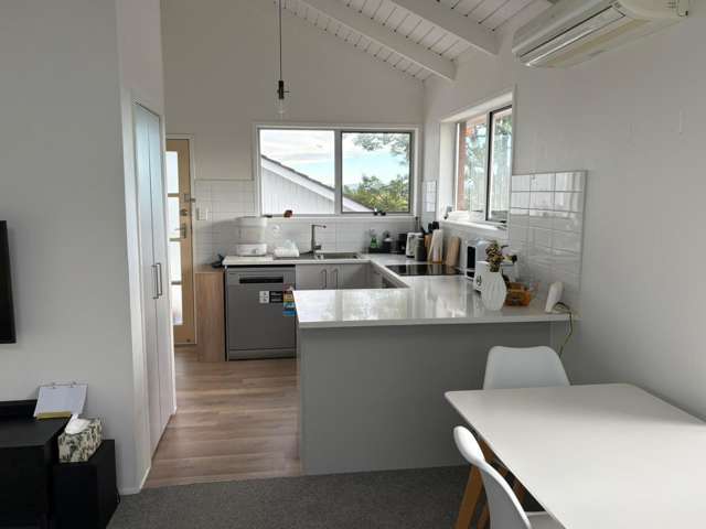 1/14 Camrose Place Glenfield_4