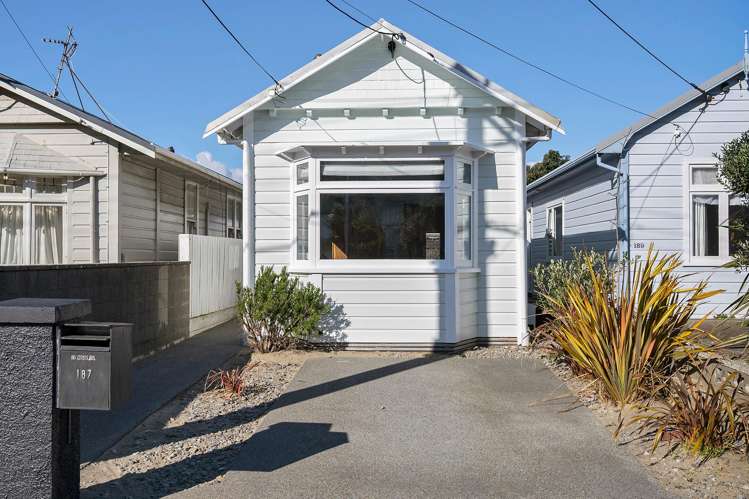 187 Onepu Road Lyall Bay_14