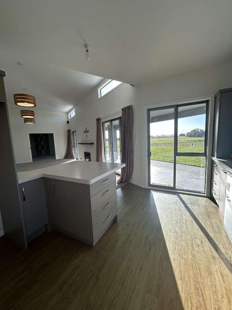 661 Cornwall Road 10114_10