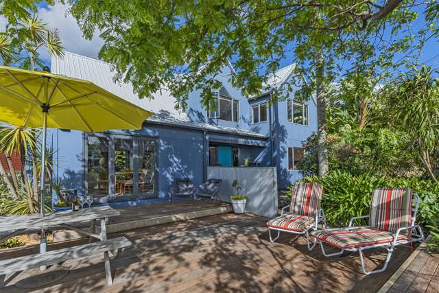 300 Beach Road Onerahi_1