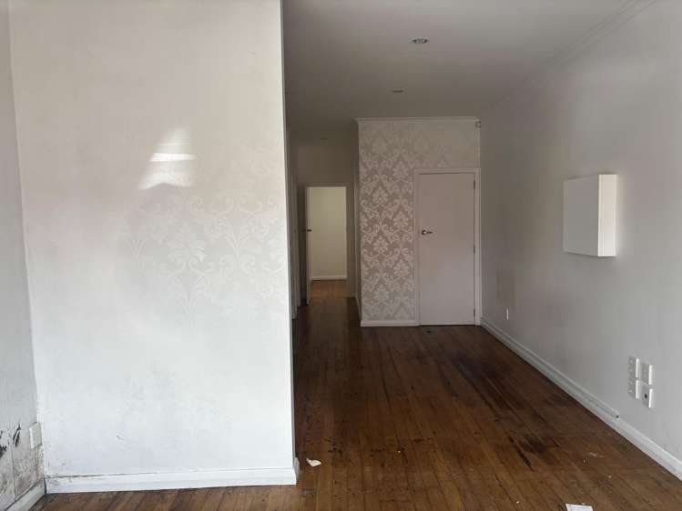 134-136 Main Road Wainuiomata_4