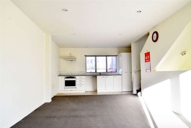 8/14 Ambrico Place New Lynn_4