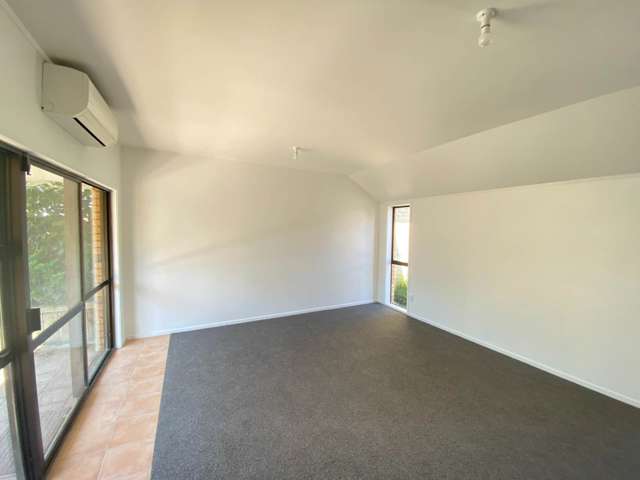 2/59 Cook Street Howick_4