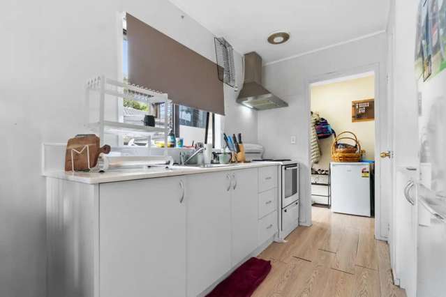 1/20 Burundi Avenue 10664_2