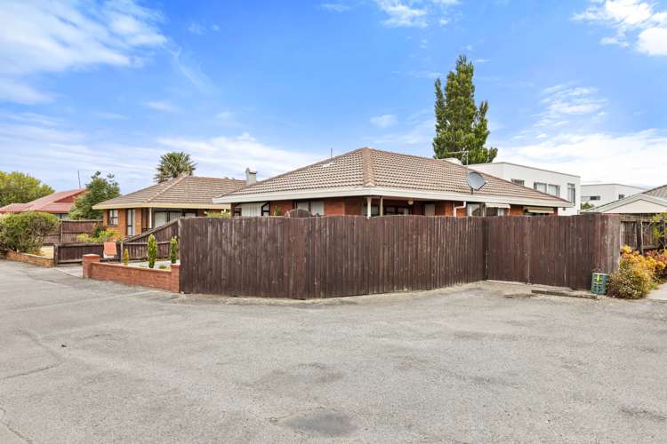 2/4 Limburg Lane Spreydon_5