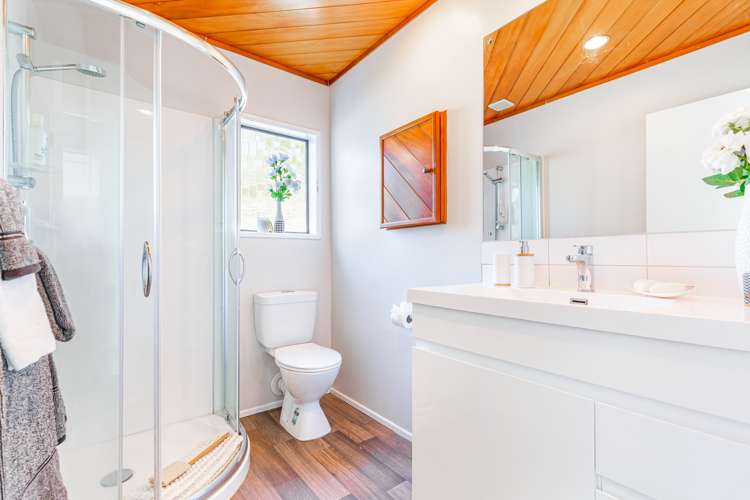 15 Statesman Street Henderson_24