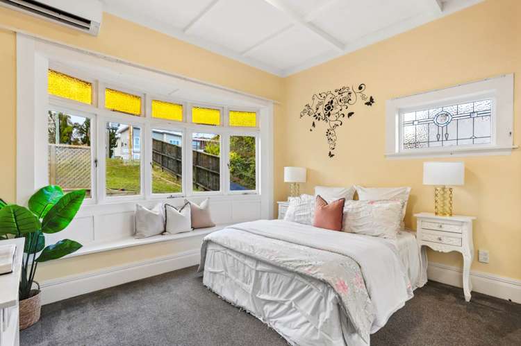35 Staveley Avenue Hillsborough_10