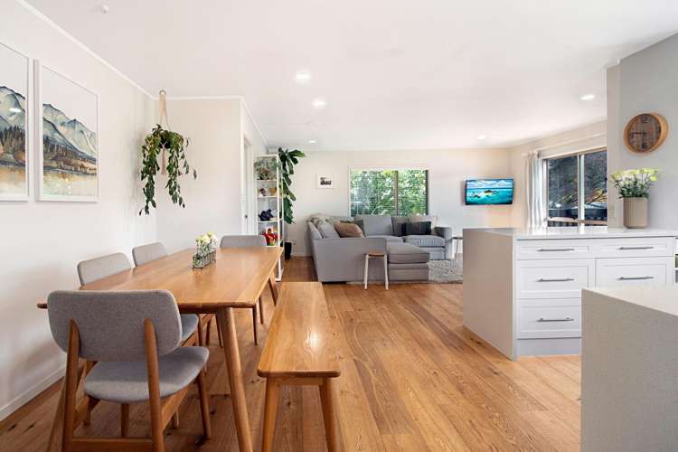 27 Bethells Road Waitakere_6