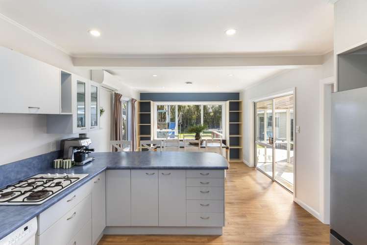 61 Charlcott Street_5