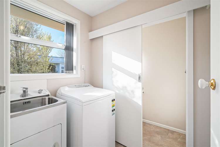 22 Kathleen Crescent Hornby_14