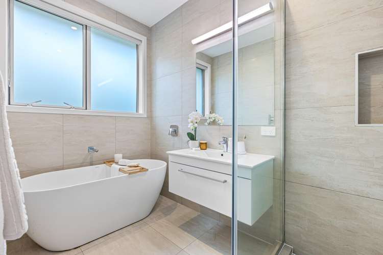 11 Ian Gordon Lane Orewa_23