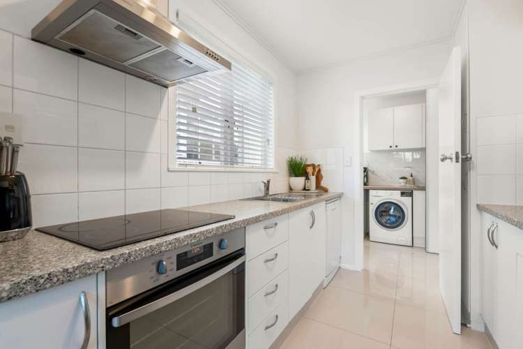 1/51 Knightsbridge Drive Forrest Hill_10