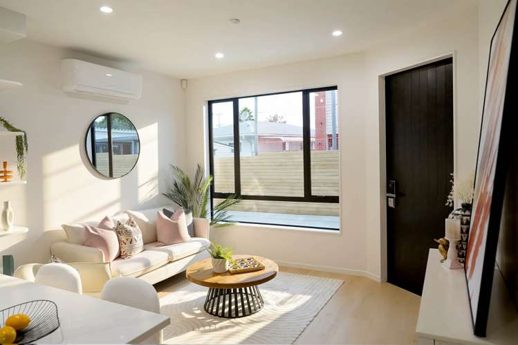 8 Mawney Road Henderson_22