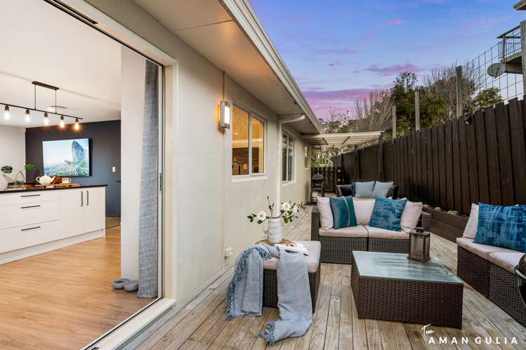 22 Whangaparaoa Road Red Beach_10