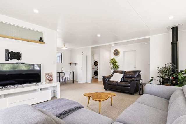 Inviting Home in Richmond Heights, Taupo