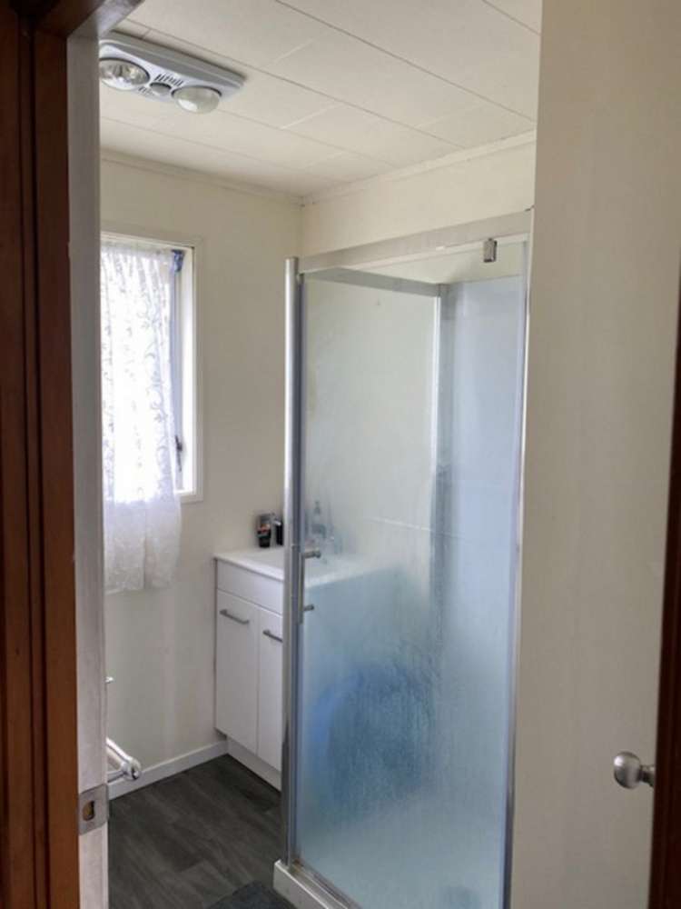 2/10 Tuna Place Manurewa_4