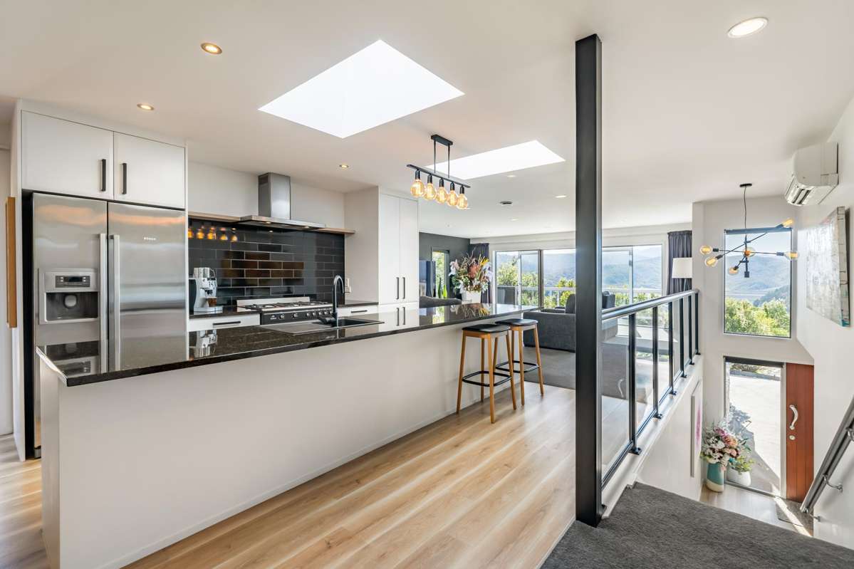 75 Mount Marua Way_1