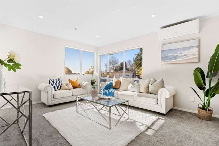 22 Garton Drive Massey_4