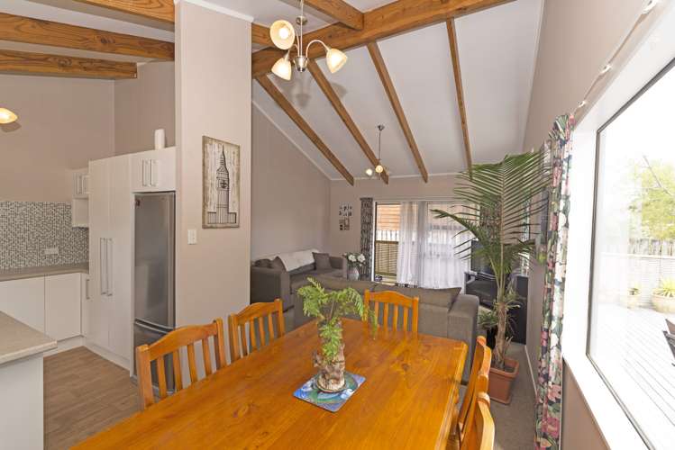 9/390 West Coast Road Glen Eden_5