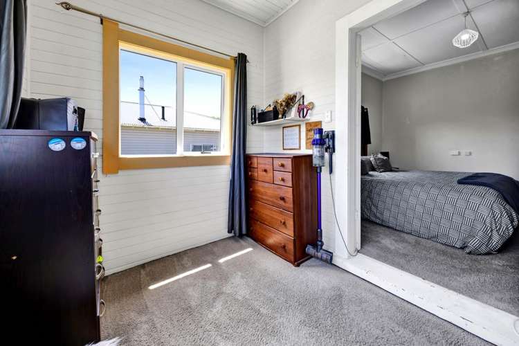 12 Collins Street Hawera_11