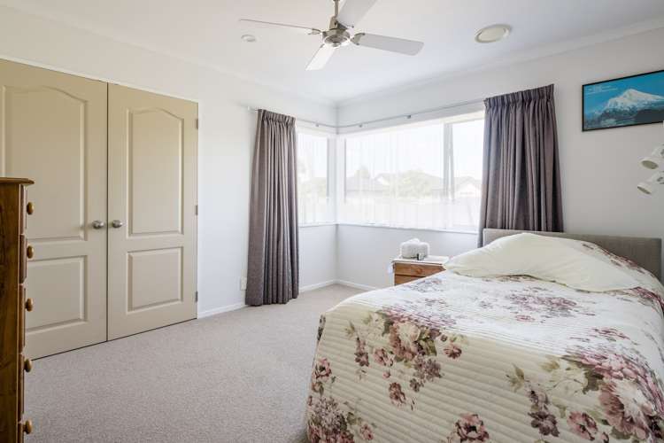 1 Merlin Close Huntington_14