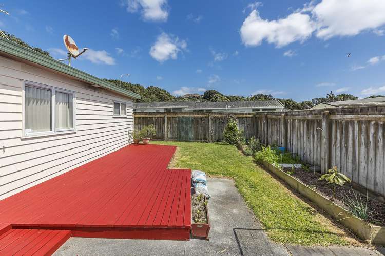 1 Pohutukawa Grove Titahi Bay_11