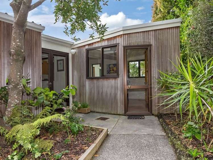 6 Rangitoto View Road Cockle Bay_18