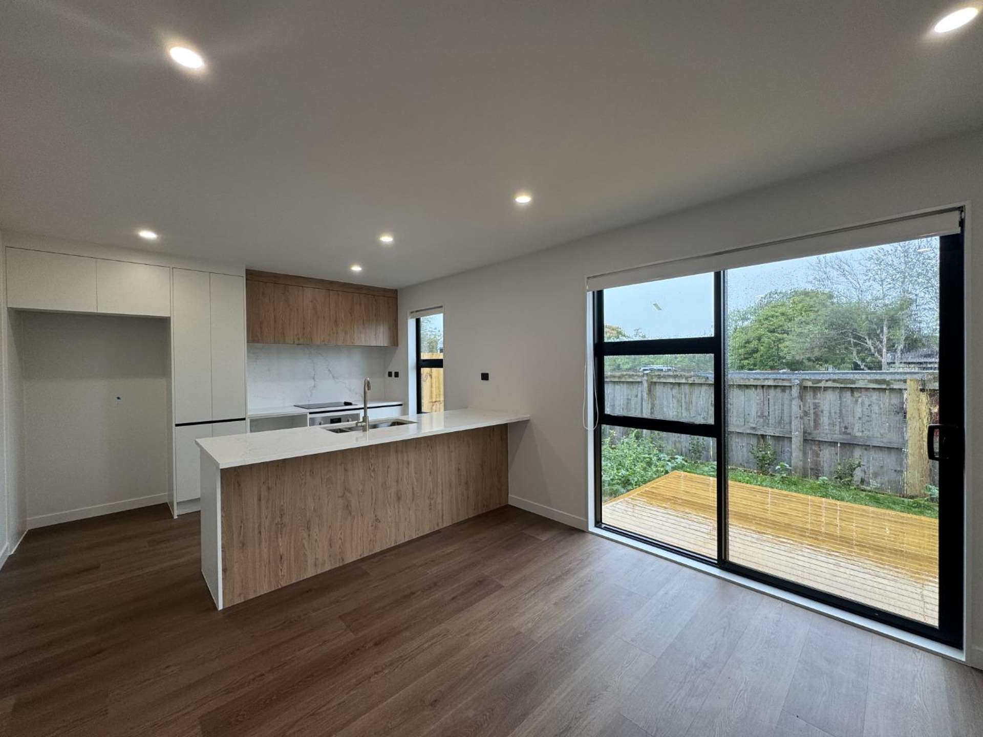 6/20 Luke Street 10057_0