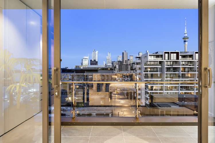 708/70 Daldy Street Auckland Central_14