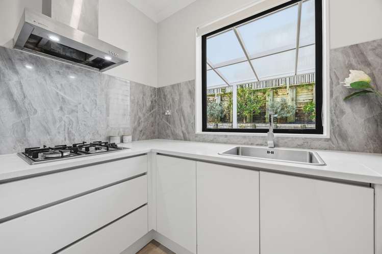 7 Fricker Way Flat Bush_25