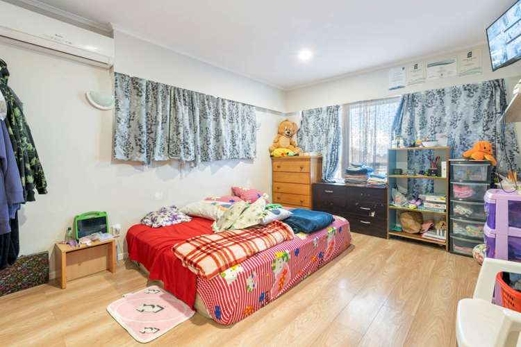 16 Farnborough Crescent Mangere_14