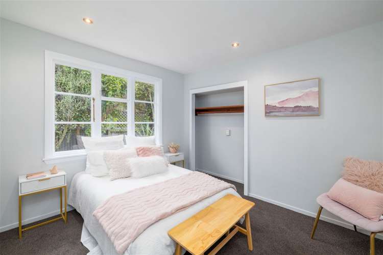 911 Ferry Road Woolston_9