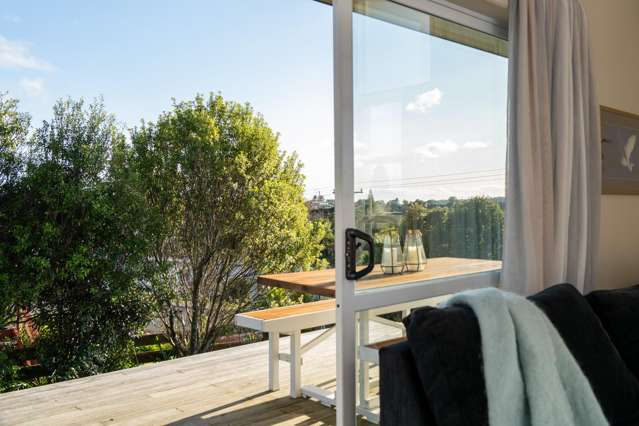 6 Manukau Road Raglan_3