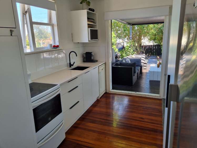 60 Commissariat Road 1816_4