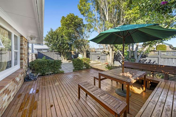 47 Clark Road Pahurehure_13