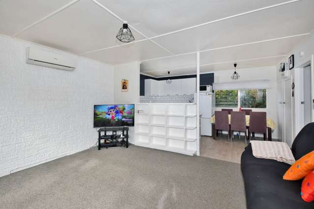 19 Tui Crescent Maunu_3