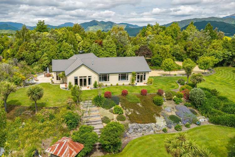 96 Totara View Road Wakefield_26