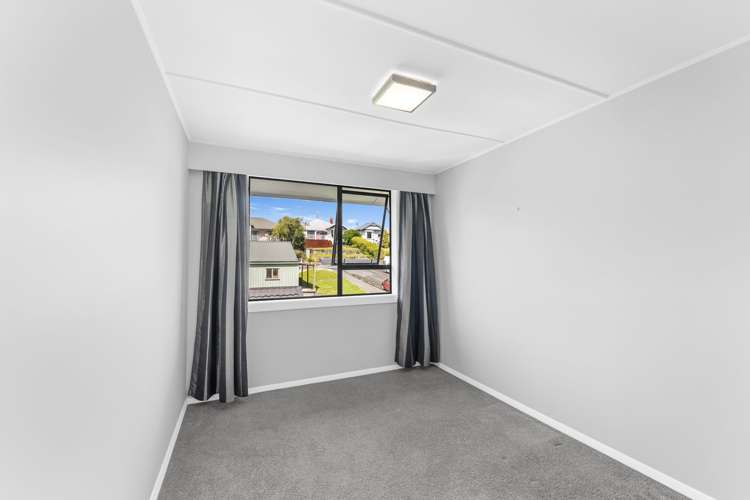 14 Livingstone Street West End_12