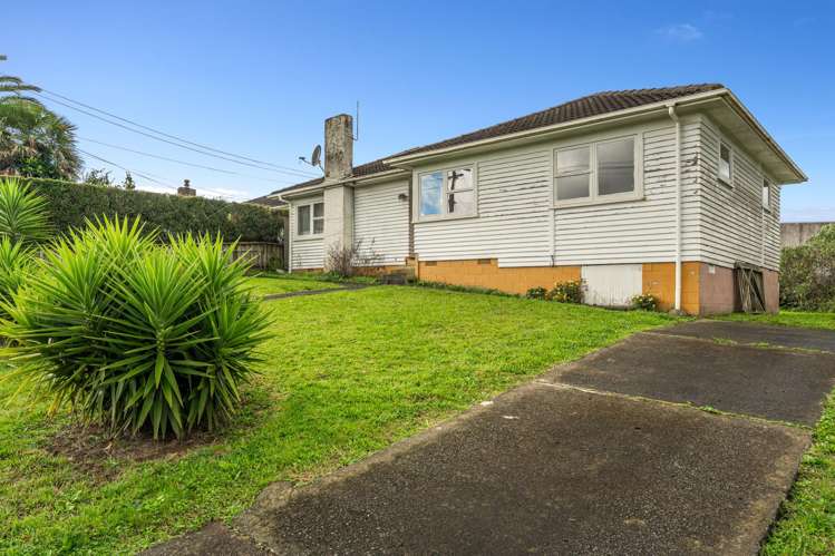37 Featherston Crescent Otara_8