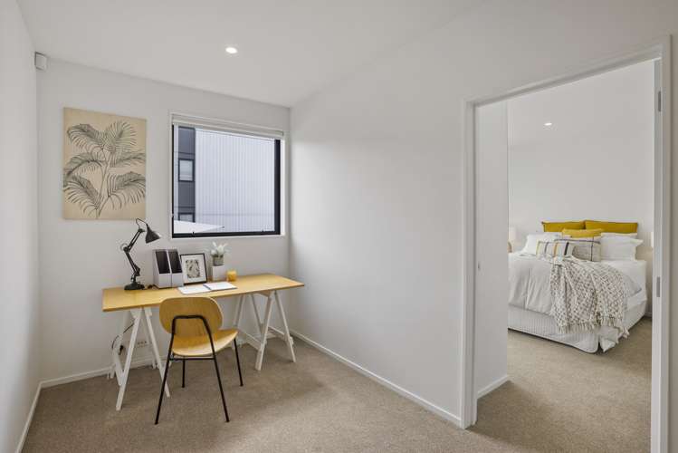 6 Kimiora Street Three Kings_13