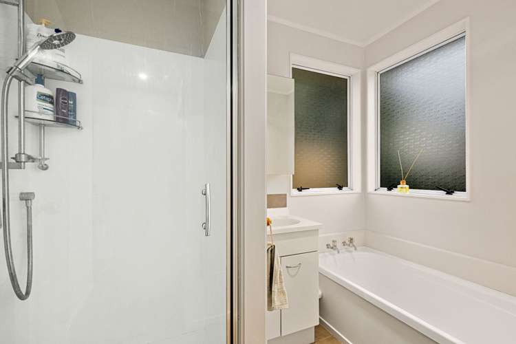 26 Halloran Place Massey_5