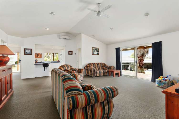 203 Riverhead Road Kumeu_15