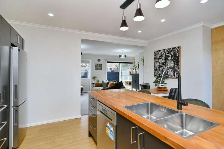 14 Pannell Avenue Wainoni_6