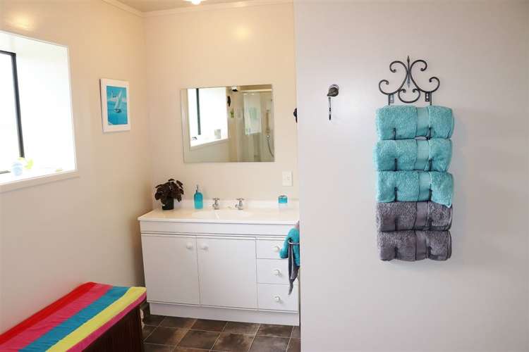 241 Te Mahoe Road Mokau_55