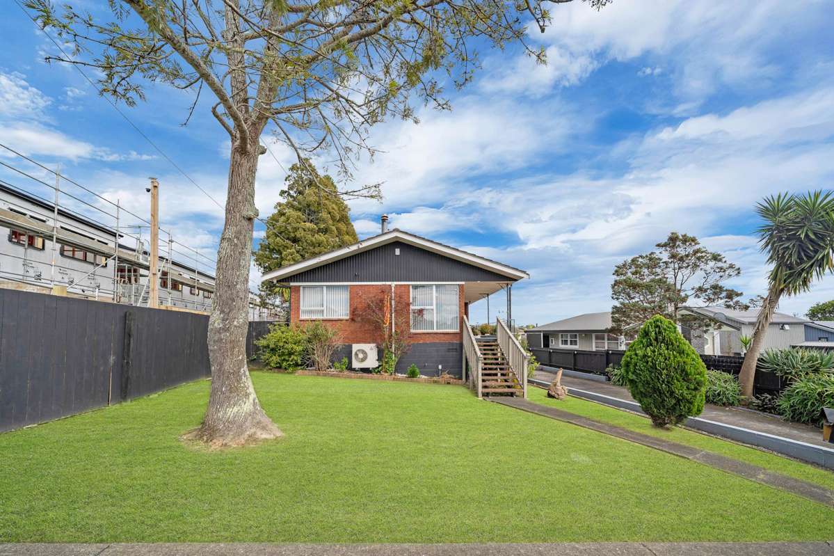 83 Hillside Road_3