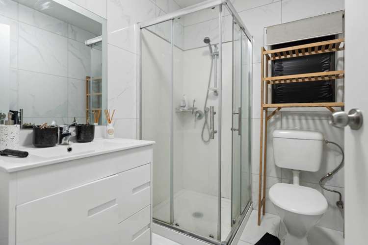 4 Spruce Place Totara Heights_28