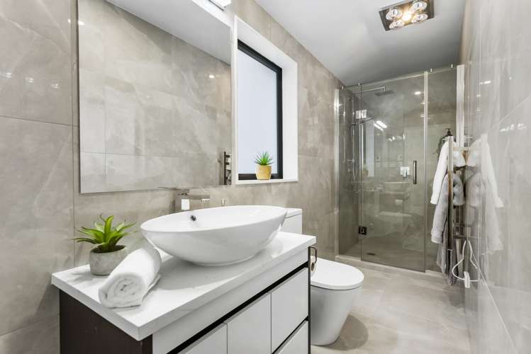 6a Hostel Access Road Eastern Beach_31