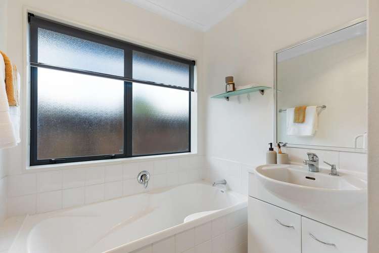 215 Cheyne Road Pyes Pa_25