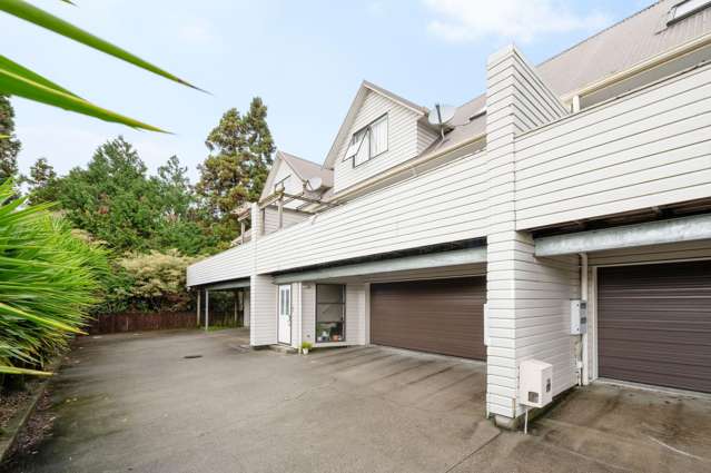 Walk To Waikato Hospital - Ideal Investment