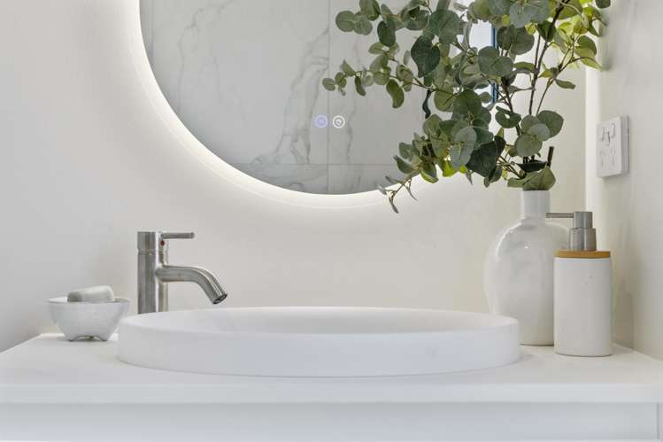 3 Onyx Street Albert Town_22